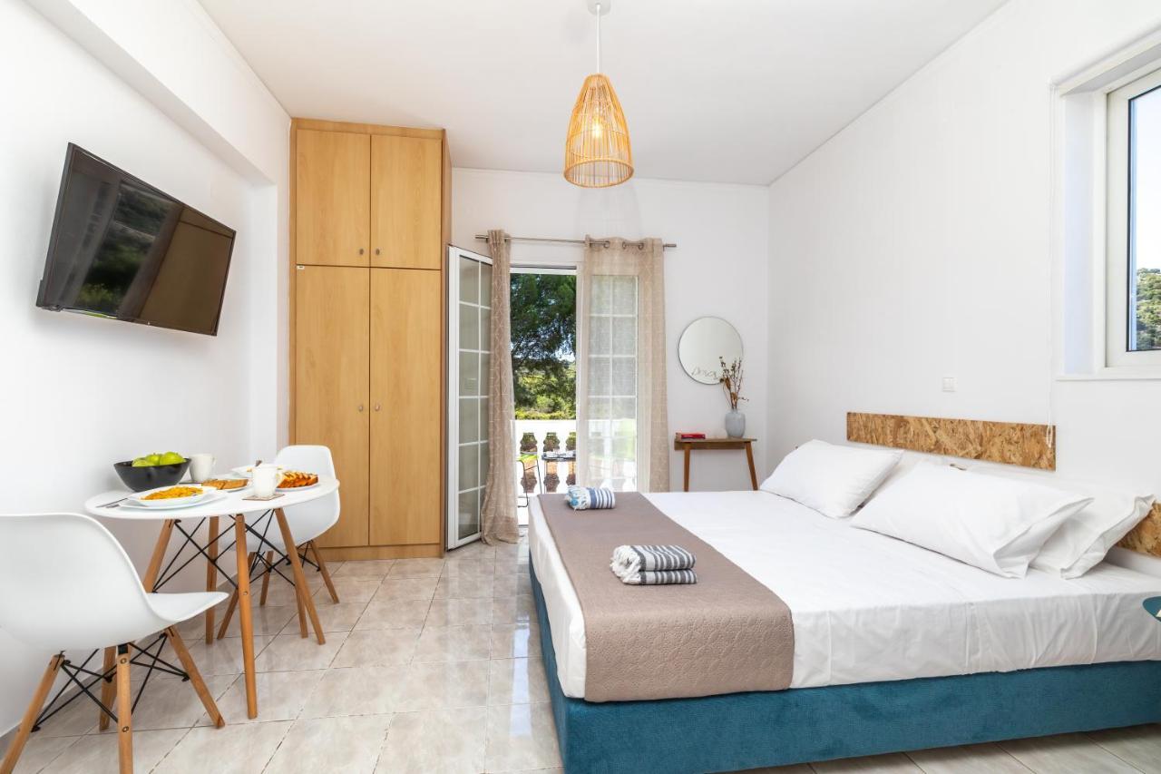 White House Studios & Apartments Argostoli  Luaran gambar