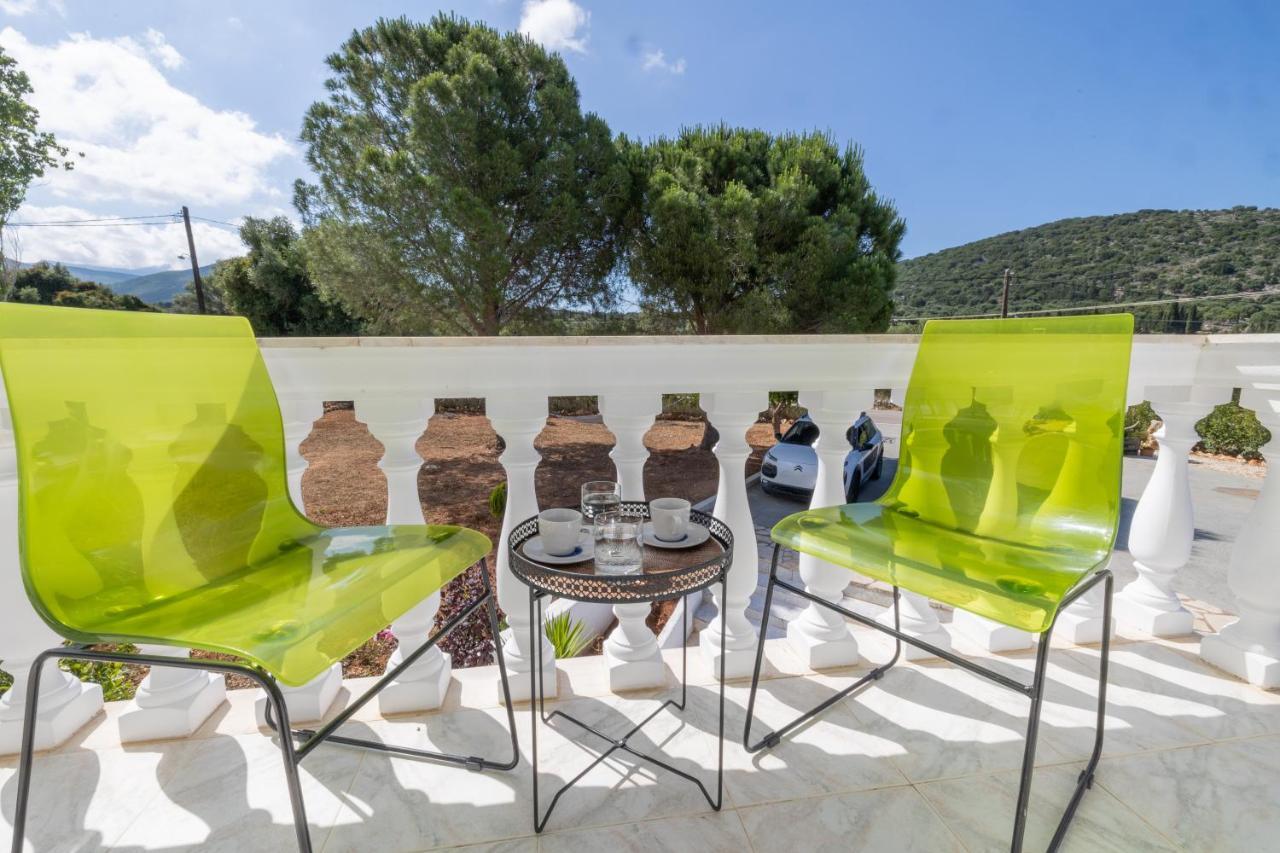 White House Studios & Apartments Argostoli  Luaran gambar